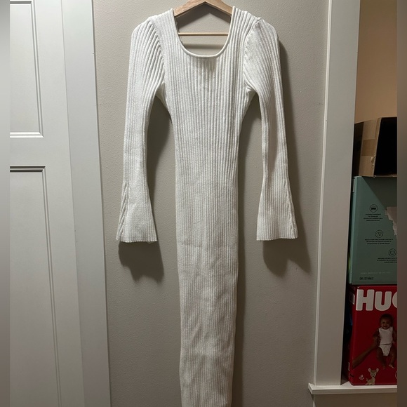 Gwyneth White Sweater Midi Dress - Picture 5 of 7